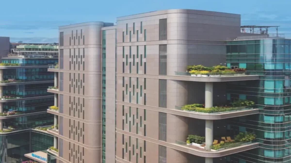 Risk-Based Design of Active Fire Protection Systems in Complex Buildings